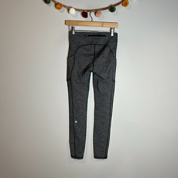 Lululemon Speed Up MR Tight 28” in Herringbone - Picture 5 of 6